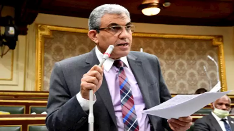 قانون العمل الجديد يعزز حقوق 30 مليون عامل ويحقق توازنًا إنتاجيًا وفقًا لقوى النواب 2 قانون العمل الجديد يعزز حقوق 30 مليون عامل ويحقق توازنًا إنتاجيًا وفقًا لقوى النواب