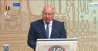 كامل الوزير يسلط الضوء على جهود الدولة في تعزيز الصناعة المصرية 2 كامل الوزير يسلط الضوء على جهود الدولة في تعزيز الصناعة المصرية
