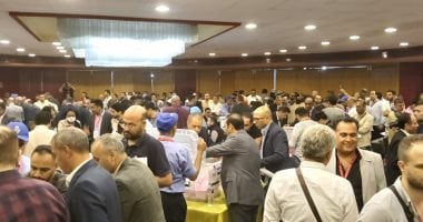فرز أصوات الاقتراع لمقعد نقيب الصحفيين يبدأ الآن 2 فرز أصوات الاقتراع لمقعد نقيب الصحفيين يبدأ الآن