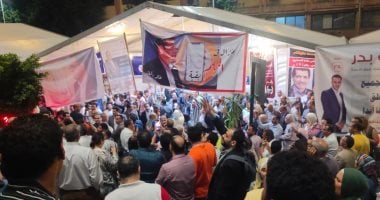 فرحة عارمة أمام نقابة الصحفيين بعد فوز خالد البلشي نقيبًا 2 فرحة عارمة أمام نقابة الصحفيين بعد فوز خالد البلشي نقيبًا