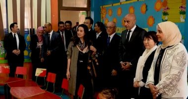 وزيرة التعليم اليابانية تشيد بتطبيق مصر للنموذج الياباني في التعليم في فيديو مثير، أكدت وزيرة التعليم اليابانية أن مصر تتفوق في تطبيق النموذج الياباني للتعليم. 2 وزيرة التعليم اليابانية تشيد بتطبيق مصر للنموذج الياباني في التعليم
في فيديو مثير، أكدت وزيرة التعليم اليابانية أن مصر تتفوق في تطبيق النموذج الياباني للتعليم.