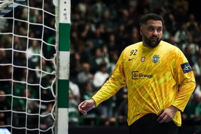 محمد علي يغادر دوري أبطال أوروبا مع سبورتينج لشبونة في كرة اليد 2 محمد علي يغادر دوري أبطال أوروبا مع سبورتينج لشبونة في كرة اليد