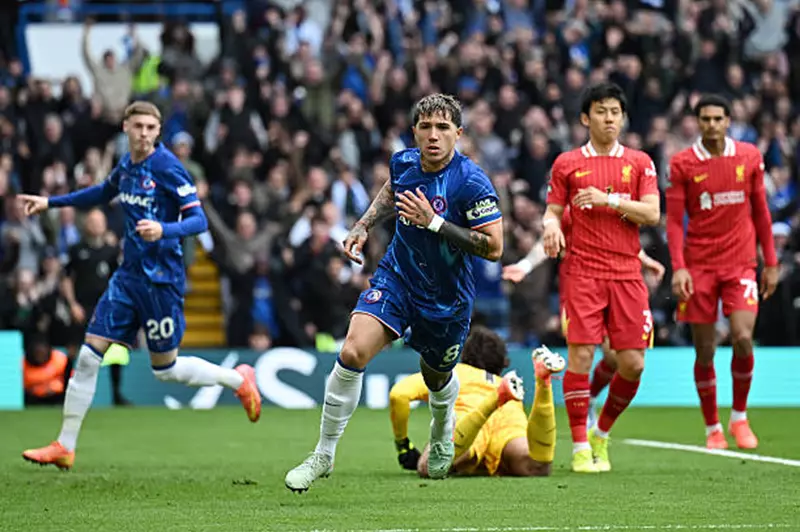 تشيلسي يوقف احتفالات ليفربول في الدوري الإنجليزي بمشاركة صلاح 2 تشيلسي يوقف احتفالات ليفربول في الدوري الإنجليزي بمشاركة صلاح