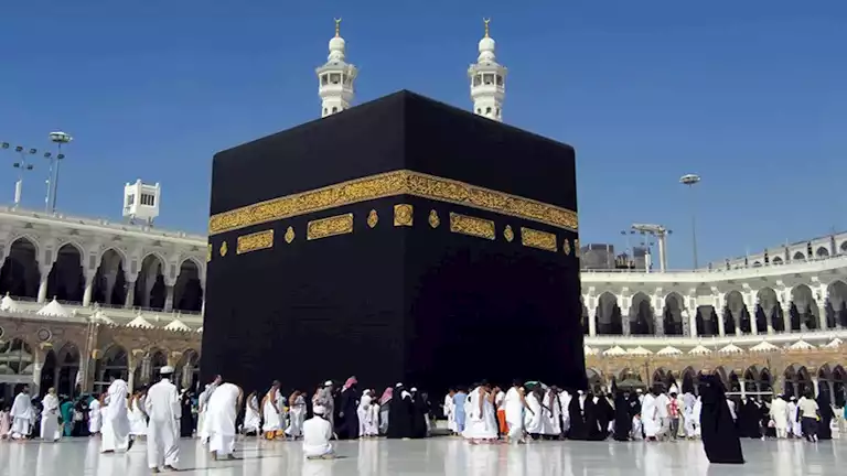 انطلاق أولى رحلات الحج السياحي في عام 2025 2 انطلاق أولى رحلات الحج السياحي في عام 2025