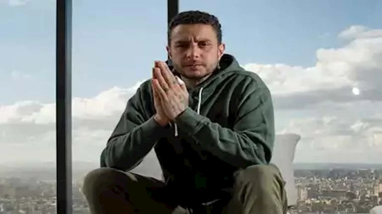 أحمد الفيشاوي يهنئ صلاح بتتويجه بلقب الدوري الإنجليزي ويكشف عن كلماته 2 أحمد الفيشاوي يهنئ صلاح بتتويجه بلقب الدوري الإنجليزي ويكشف عن كلماته