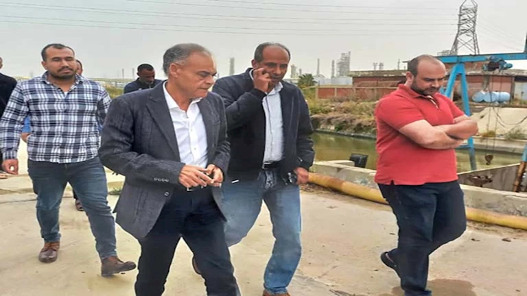 وزير الري: كفاءة العاملين تساعد في إدارة نقص المياه في شبكة قنوات بطول 55 ألف كم 2 وزير الري: كفاءة العاملين تساعد في إدارة نقص المياه في شبكة قنوات بطول 55 ألف كم
