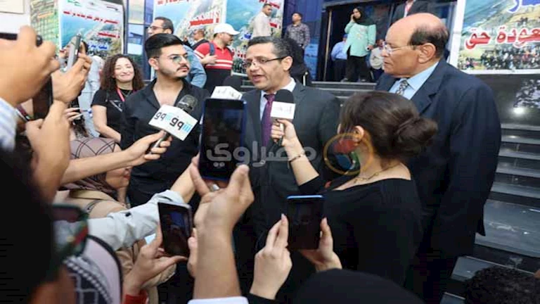 بالصور توافد الصحفيين للتسجيل في كشوف الجمعية العمومية للنقابة 2 بالصور توافد الصحفيين للتسجيل في كشوف الجمعية العمومية للنقابة