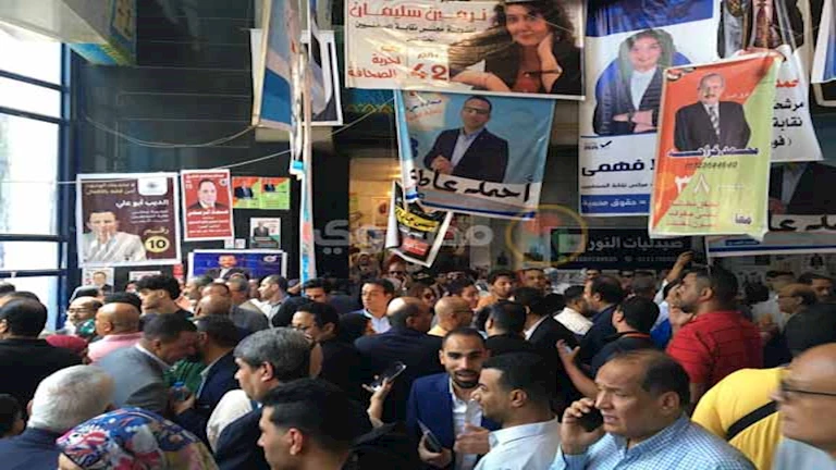 مد فترة التصويت في انتخابات التجديد النصفي بنقابة الصحفيين لمدة ساعة إضافية 2 مد فترة التصويت في انتخابات التجديد النصفي بنقابة الصحفيين لمدة ساعة إضافية