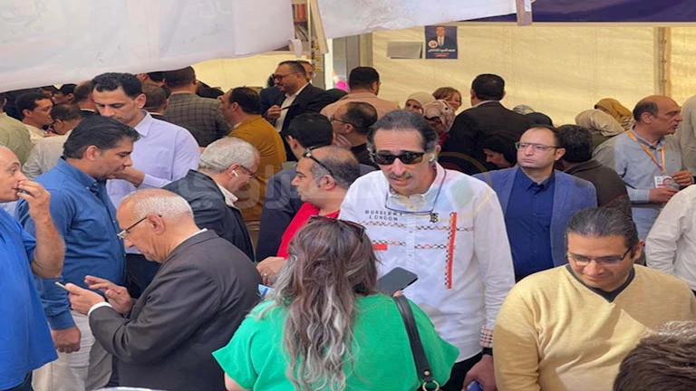 مجدي الجلاد يشارك في انتخابات نقابة الصحفيين من خلال إدلائه بصوته 2 مجدي الجلاد يشارك في انتخابات نقابة الصحفيين من خلال إدلائه بصوته