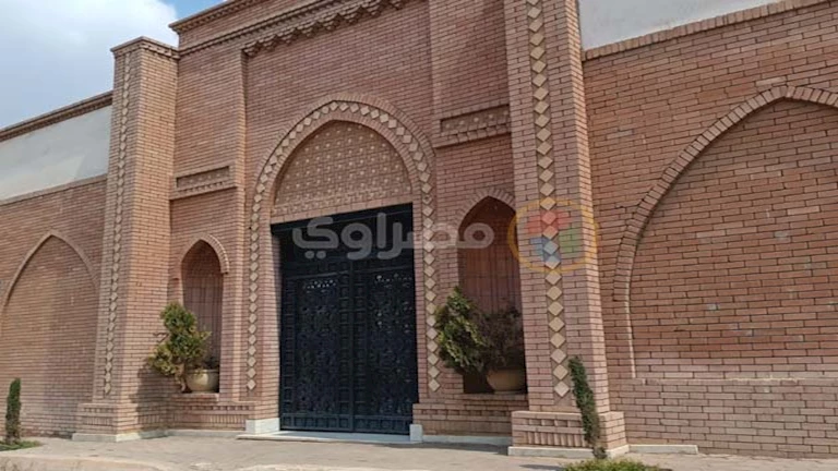 الذكرى السابعة والتسعين لميلاد مبارك تشهد غياب الحضور 2 الذكرى السابعة والتسعين لميلاد مبارك تشهد غياب الحضور