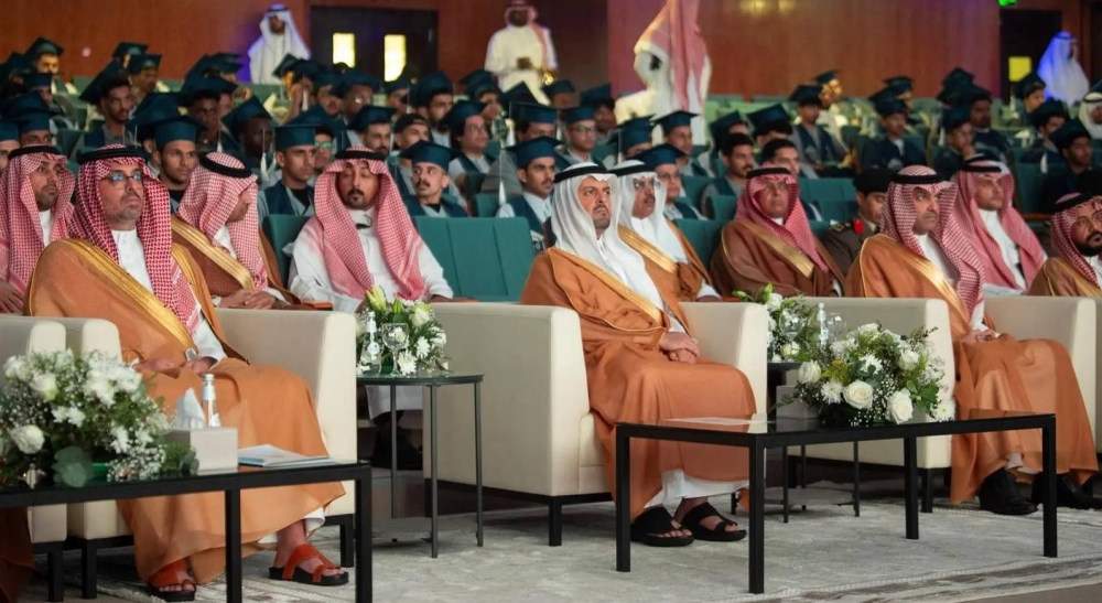نائب أمير مكة يحضر حفل تخرج التدريب التقني والمهني 2 نائب أمير مكة يحضر حفل تخرج التدريب التقني والمهني