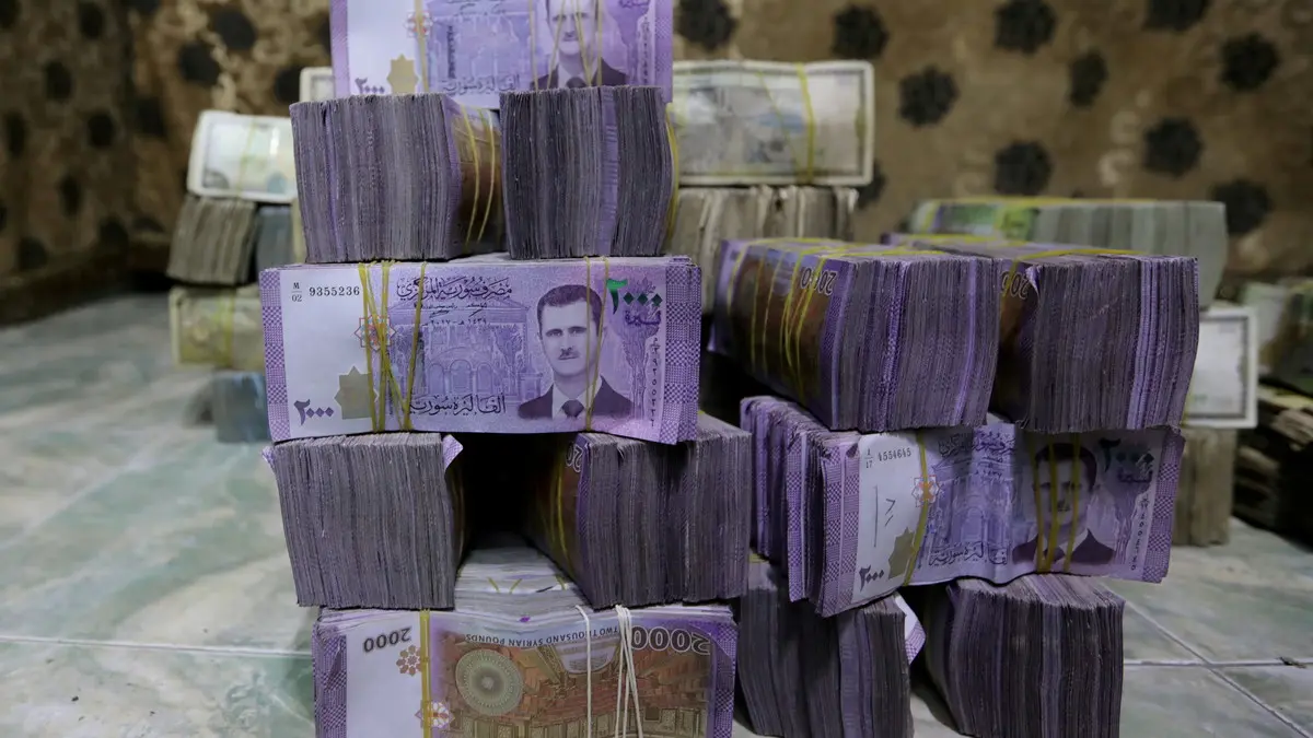 عقب رفع العقوبات.. سعر الدولار مقابل الليرة السورية اليوم الأربعاء 21 مايو 2025 بالأسواق الموازية