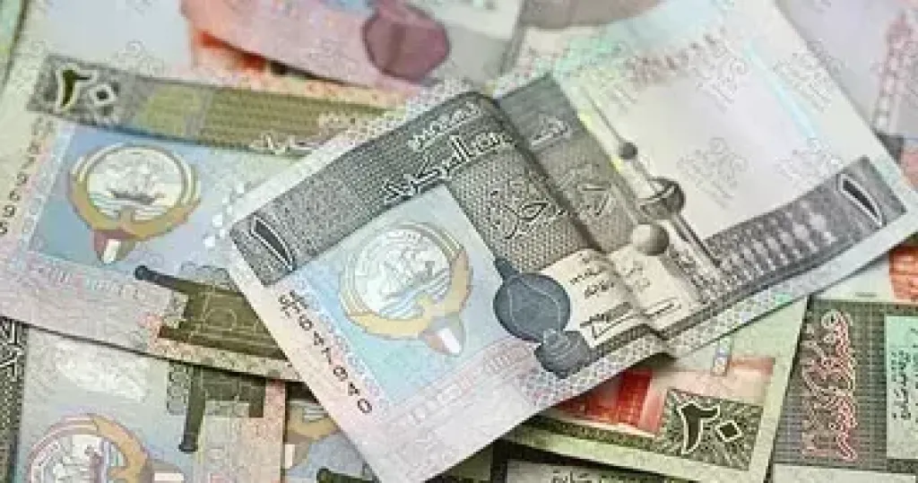 سعر الدينار الكويتي اليوم السبت 17 مايو 2025 مقابل الجنيه المصري