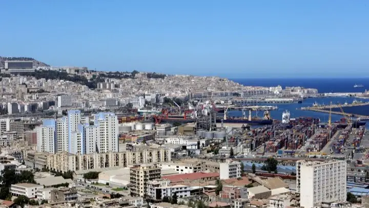 بنك الجزائر منحة السفر 2025 أهم شروط صرف منحة السفر في الجزائر 2 بنك الجزائر منحة السفر 2025 أهم شروط صرف منحة السفر في الجزائر